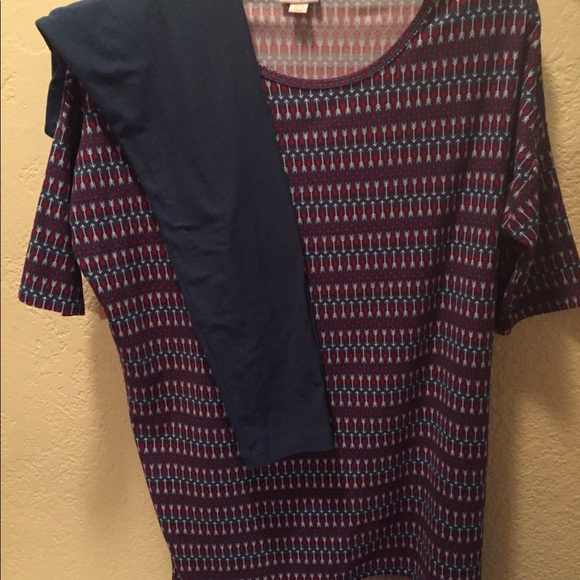 LuLaRoe XXS Tunic in blue/red/white arrow print - Picture 3 of 3